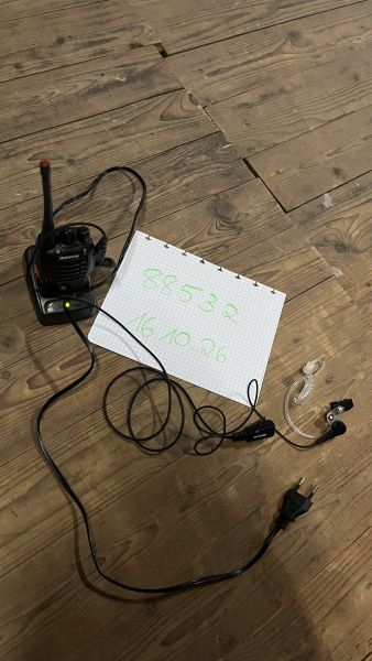 Funkgerät inkl. Security Headset