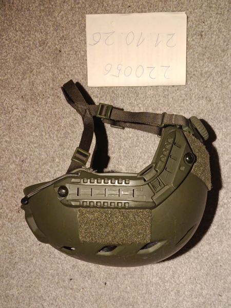 Helm (Tarn Farben)